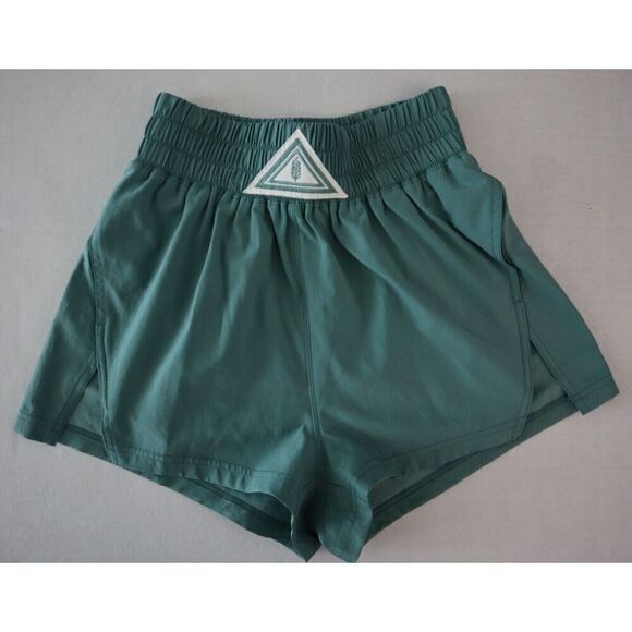 Free People Movement OB1340870 Women Sz XS Green Next Round Smocked Waist Shorts - Picture 1 of 11